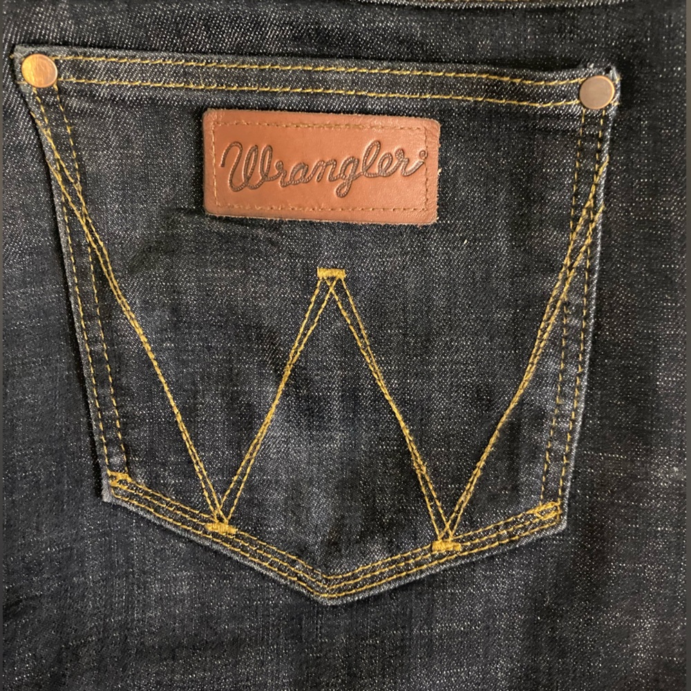 Wrangler Men's Dark Gray Jeans